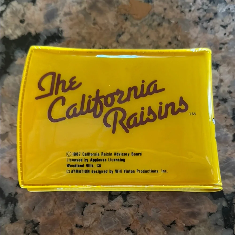 Vintage Yellow California Raisins Wallet